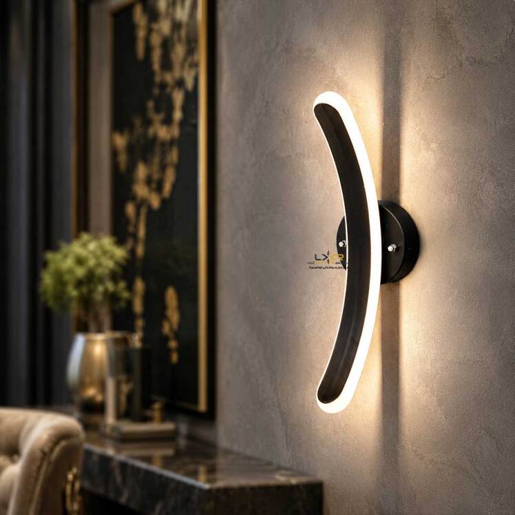 دیوارکوب مدرن و مینیمال مشکی