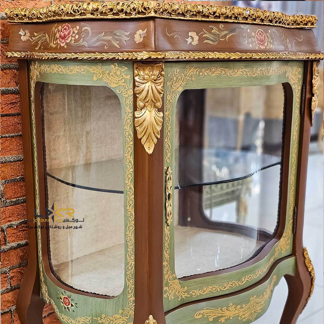  ویترین شیشه ای پایه کوتاه سبک نئوکلاسیک و کلاسیک 