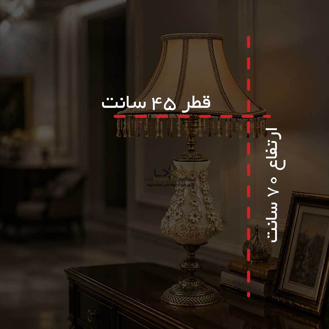 آباژور نئوکلاسیک برنزی و چینی سفید خاص