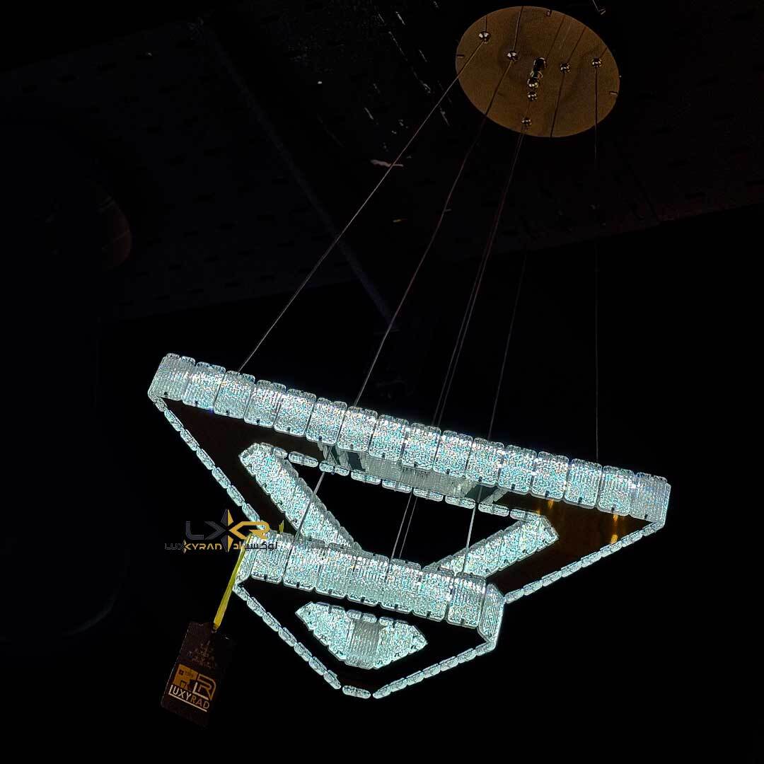 لوستر LED کریستالی سبک مینیمال و مدرن طرح مثلث