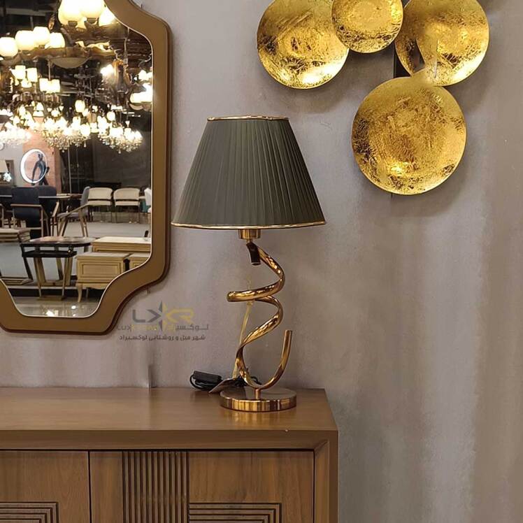 آباژور سبک مدرن و مینیمال رنگ سبز