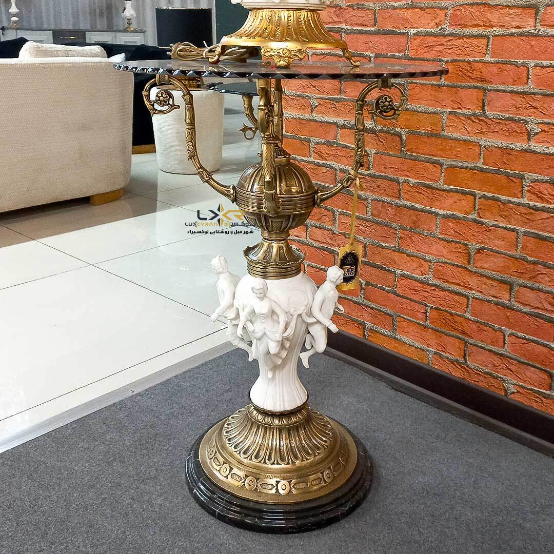  میز برنزی نئوکلاسیک با چینی سفید 
